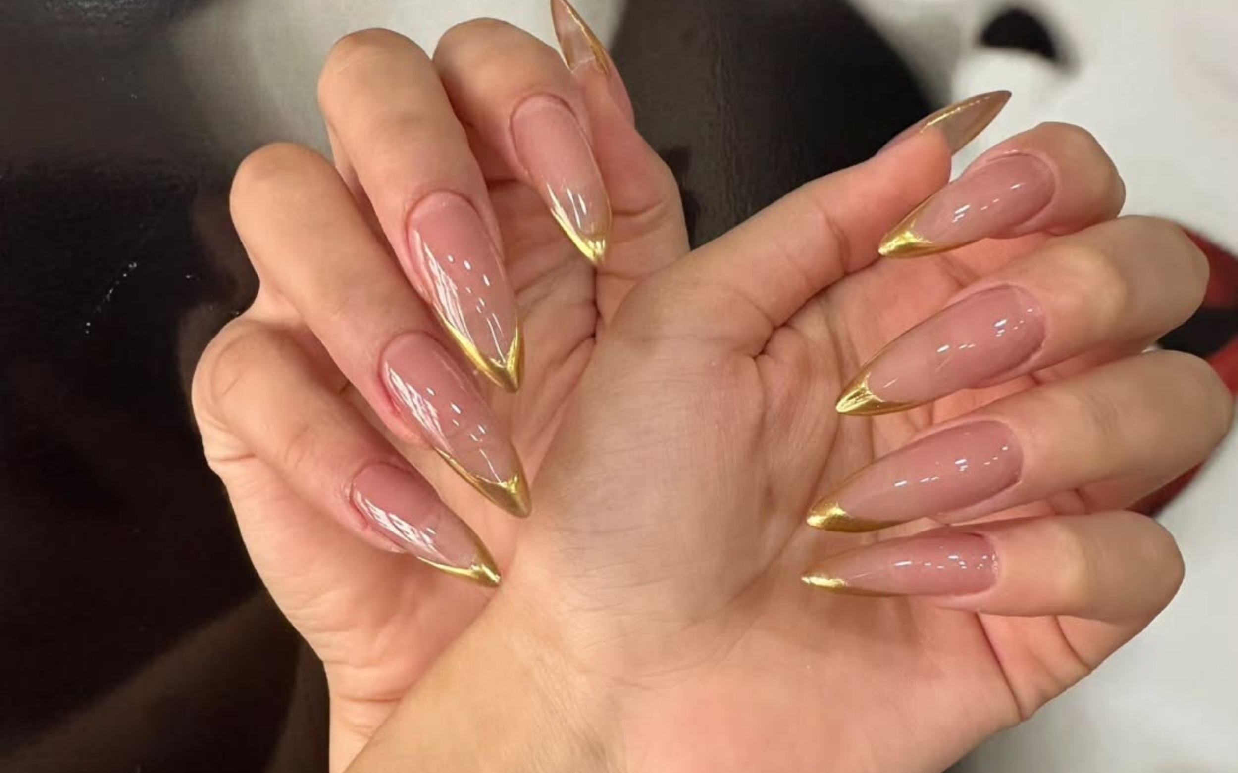 İzmir Alsancak’ta Protez Tırnak Uygulaması